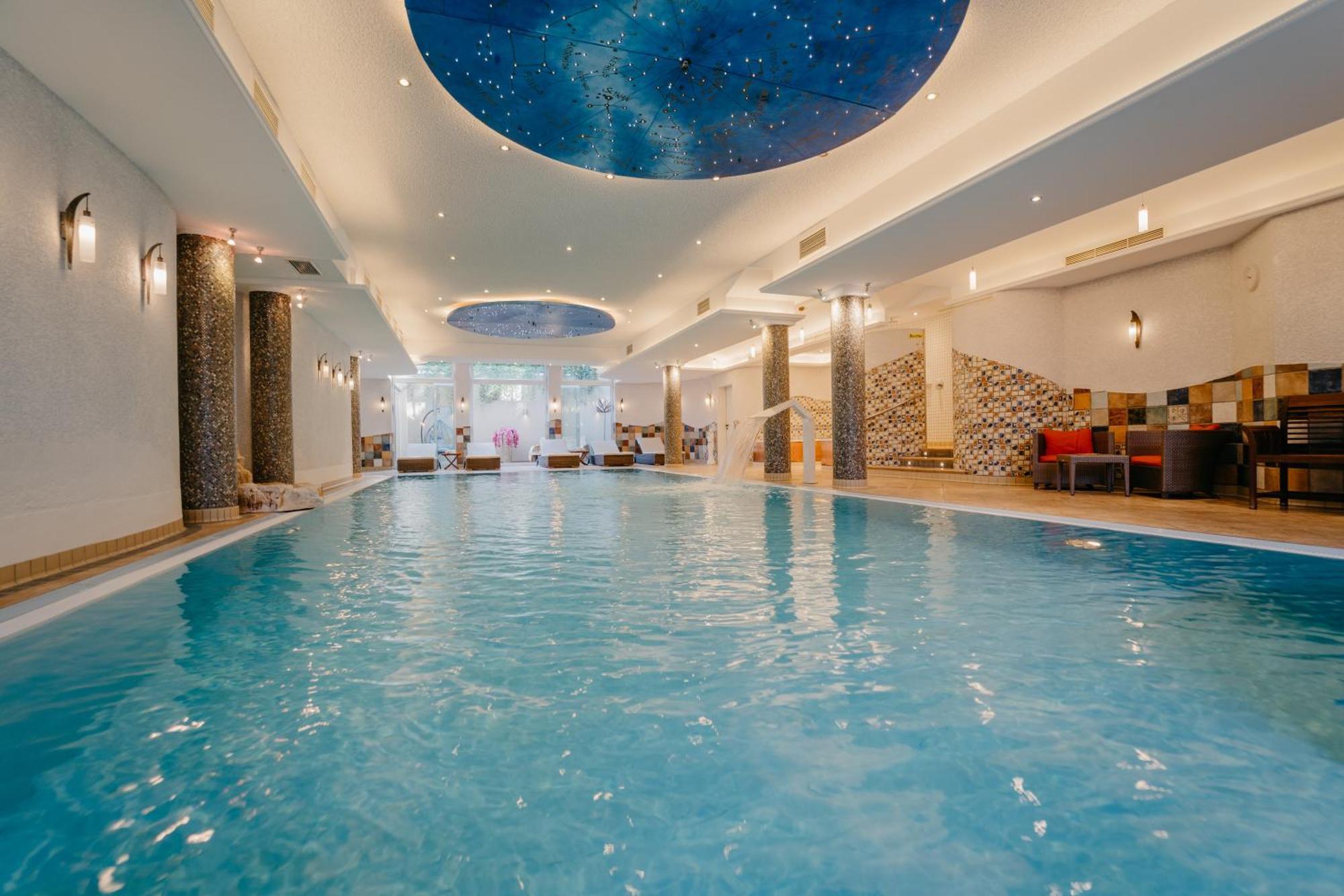 Delbrück Hotel Waldkrug מראה חיצוני תמונה